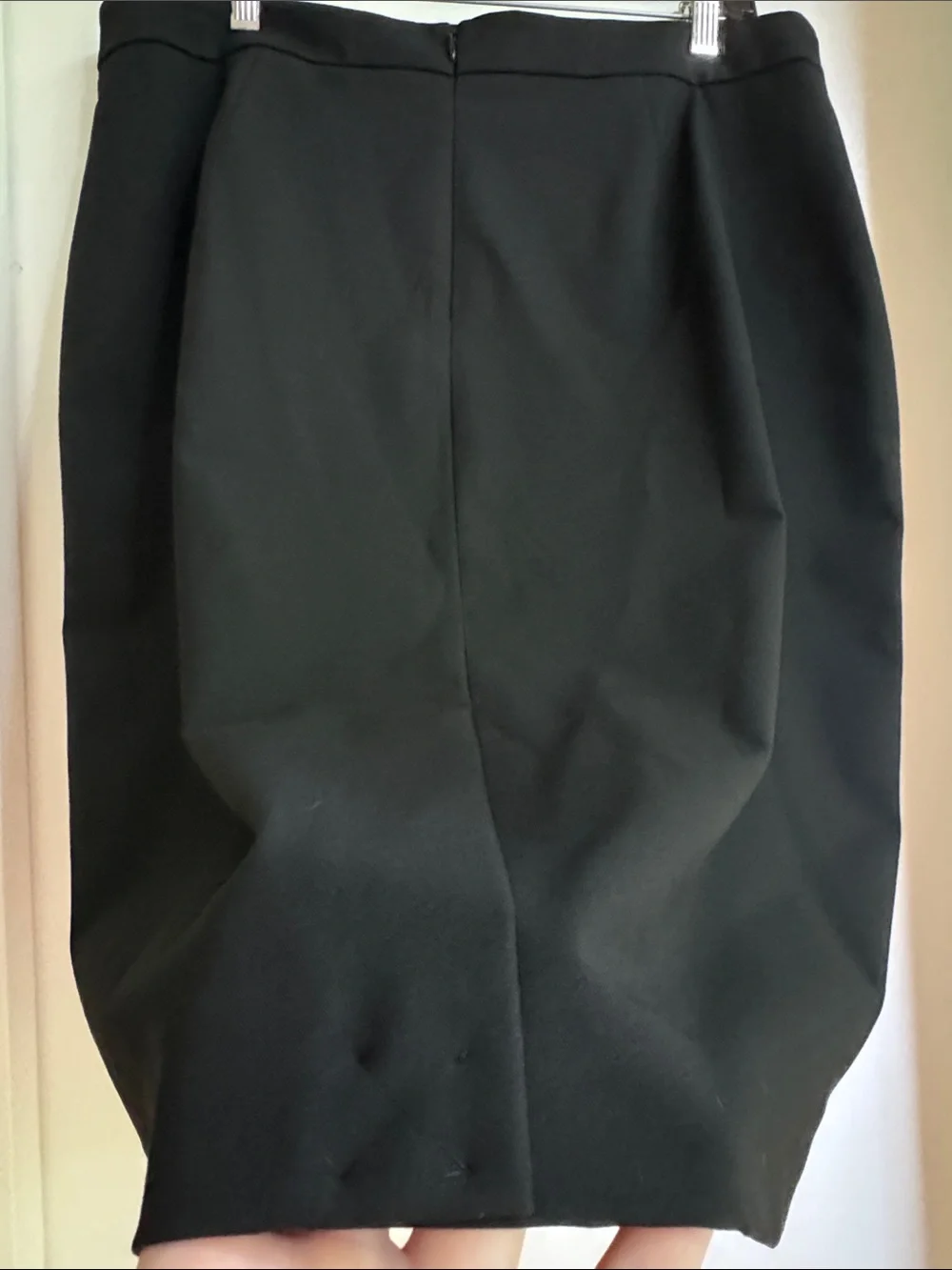 Ann Taylor Seamed Pencil Skirt in Seasonless Stretch - Curvy Fit - Black